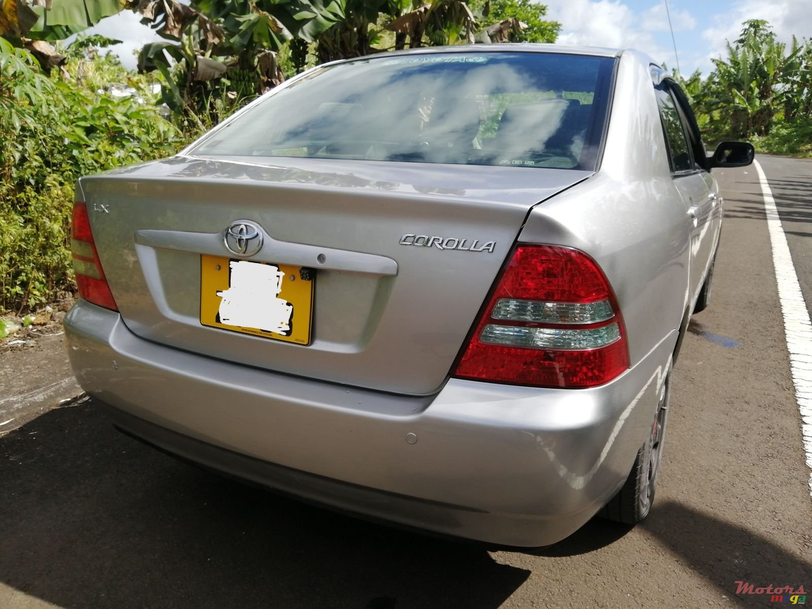 2003' Toyota Corolla photo #2