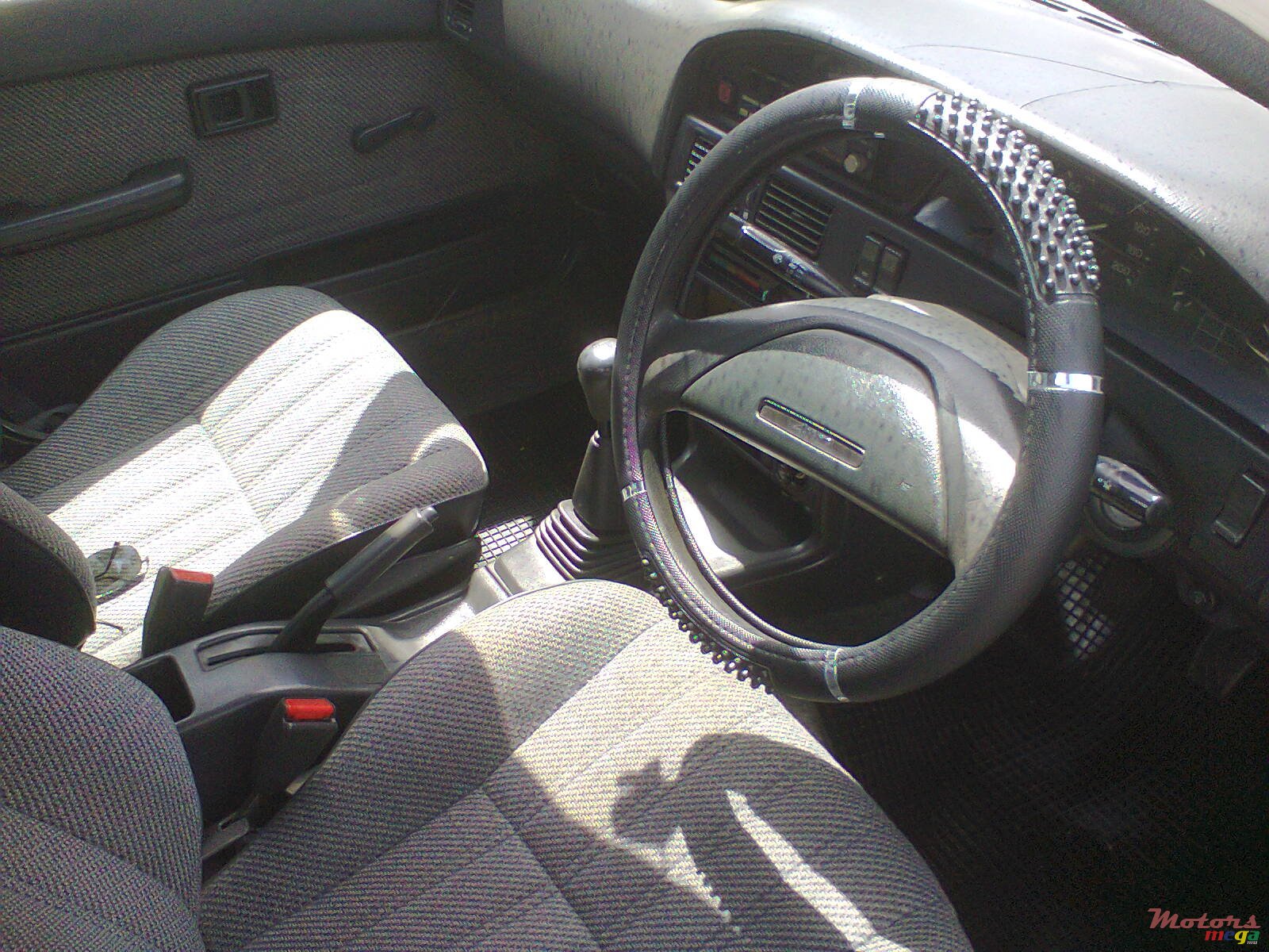 1989' Toyota Corolla photo #4