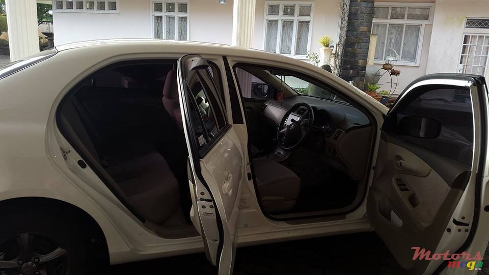 2009' Toyota Axio photo #1