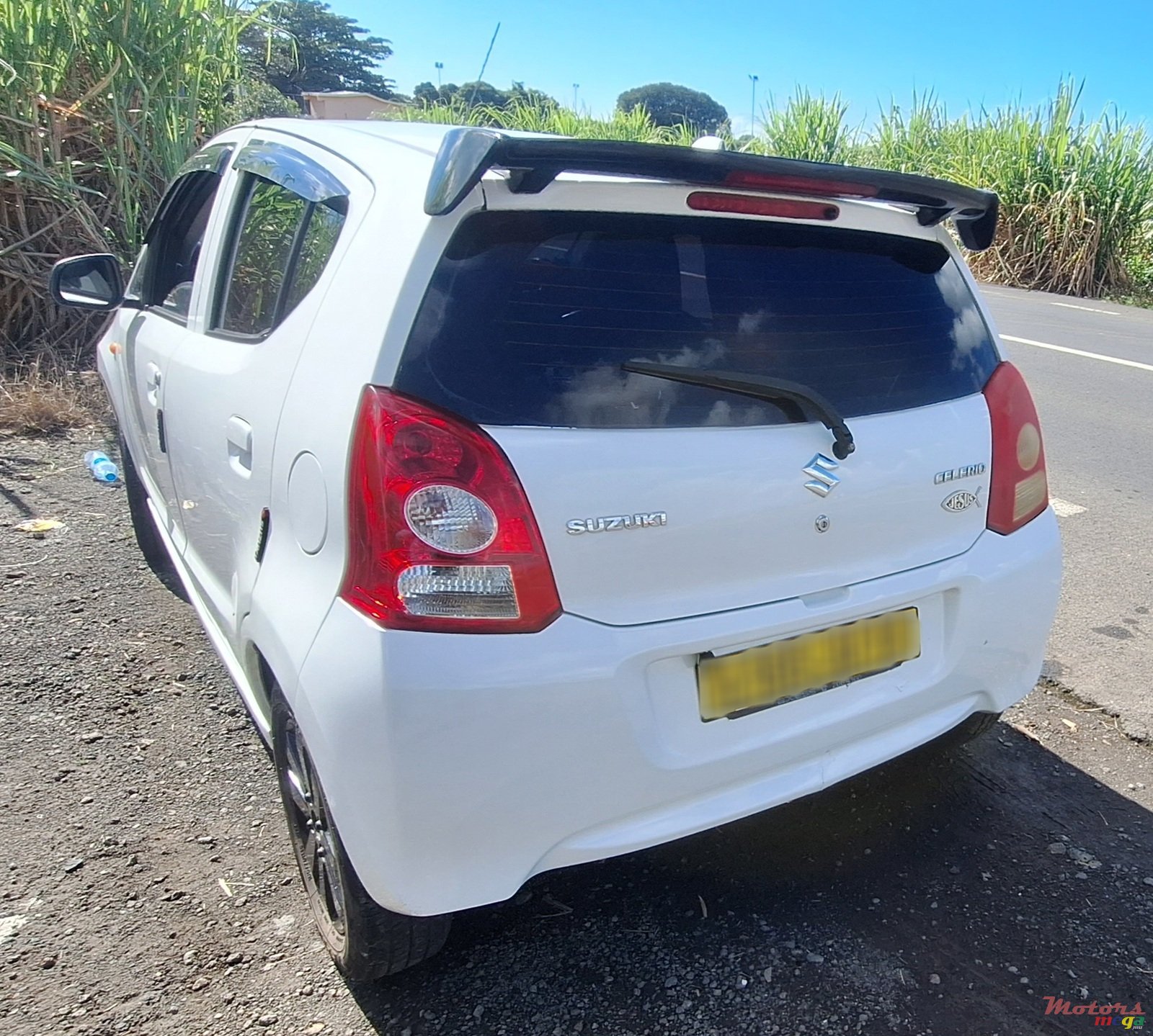 2012' Suzuki Celerio photo #2