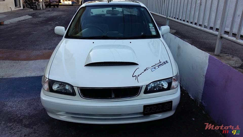 1995' Toyota photo #1