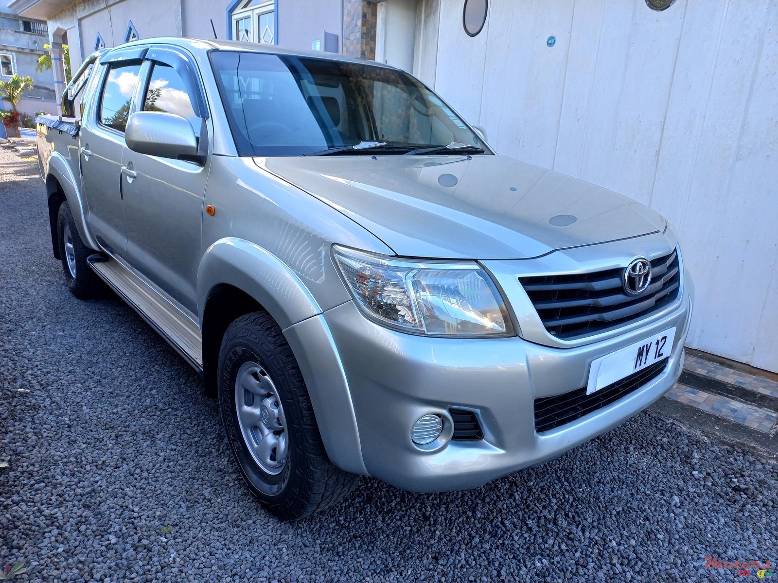 2012' Toyota Hilux 4×4 TURBO photo #7