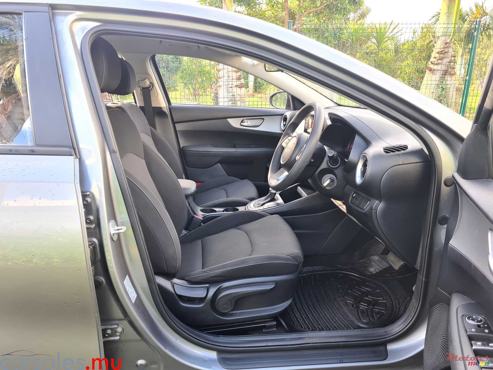 2022' Kia Cerato LX photo #5