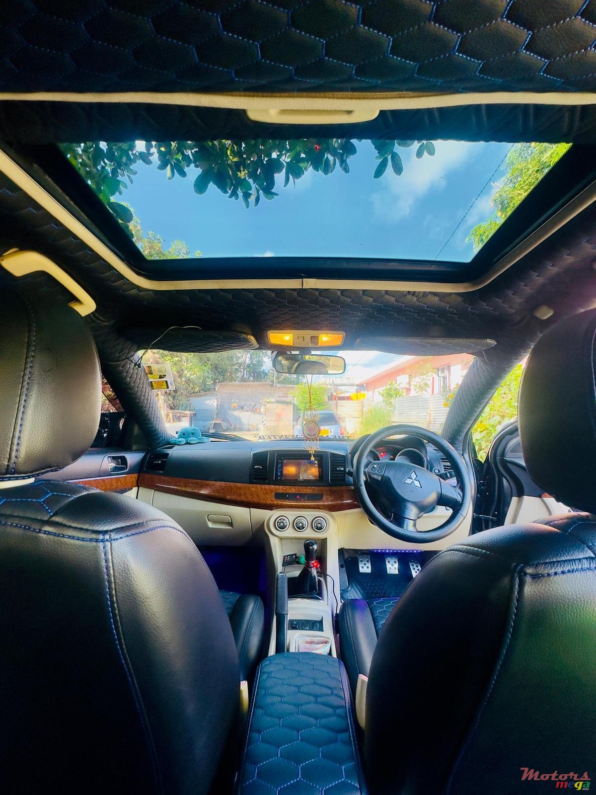 2008' Mitsubishi Lancer photo #7