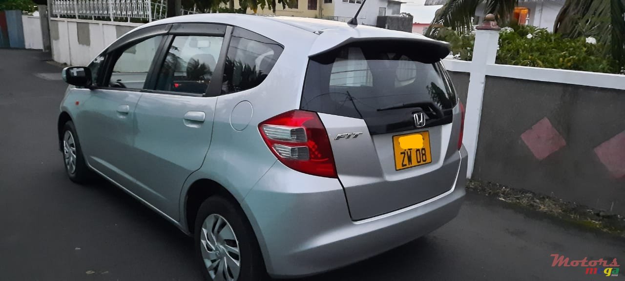 2008' Honda Fit Automatic photo #3