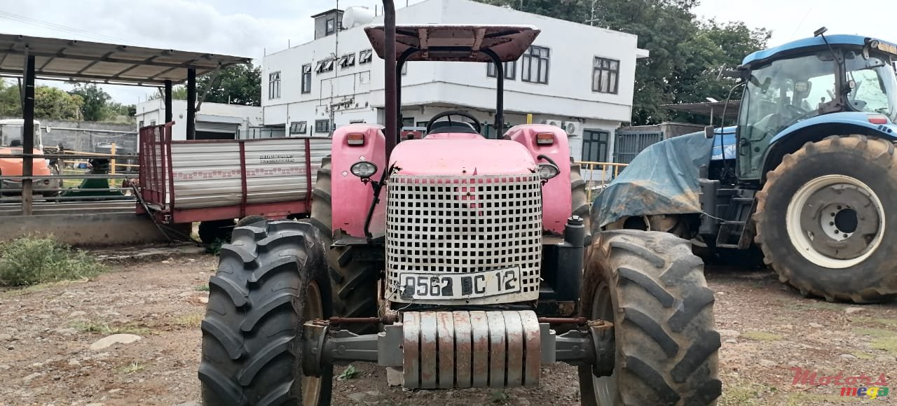 2012' Massey Ferguson Massey Ferguson 440 photo #3