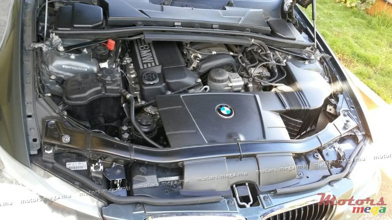 2011' BMW photo #6