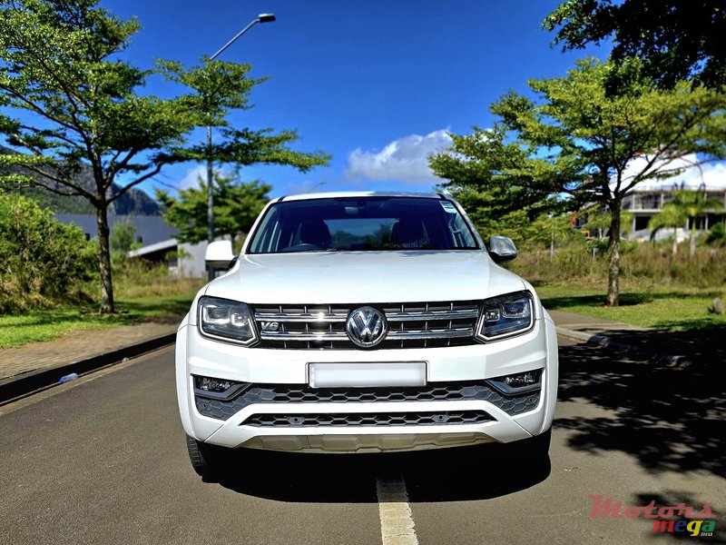 2018' Volkswagen Amarok photo #1