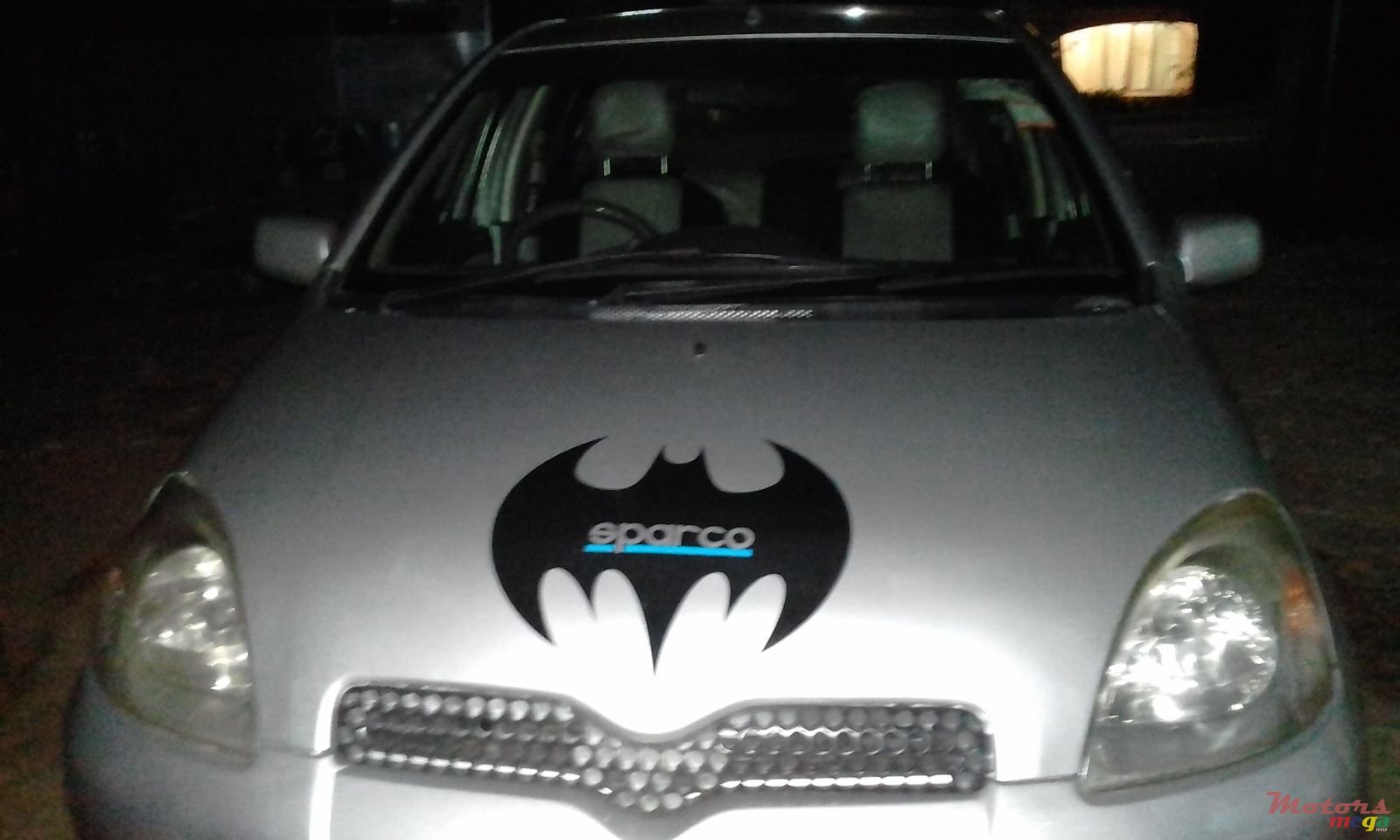 1999' Toyota Vitz photo #4