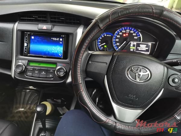 2016' Toyota Fielder photo #3