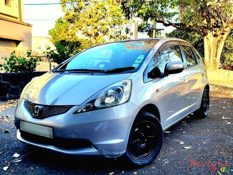 2010' Honda Fit photo #2