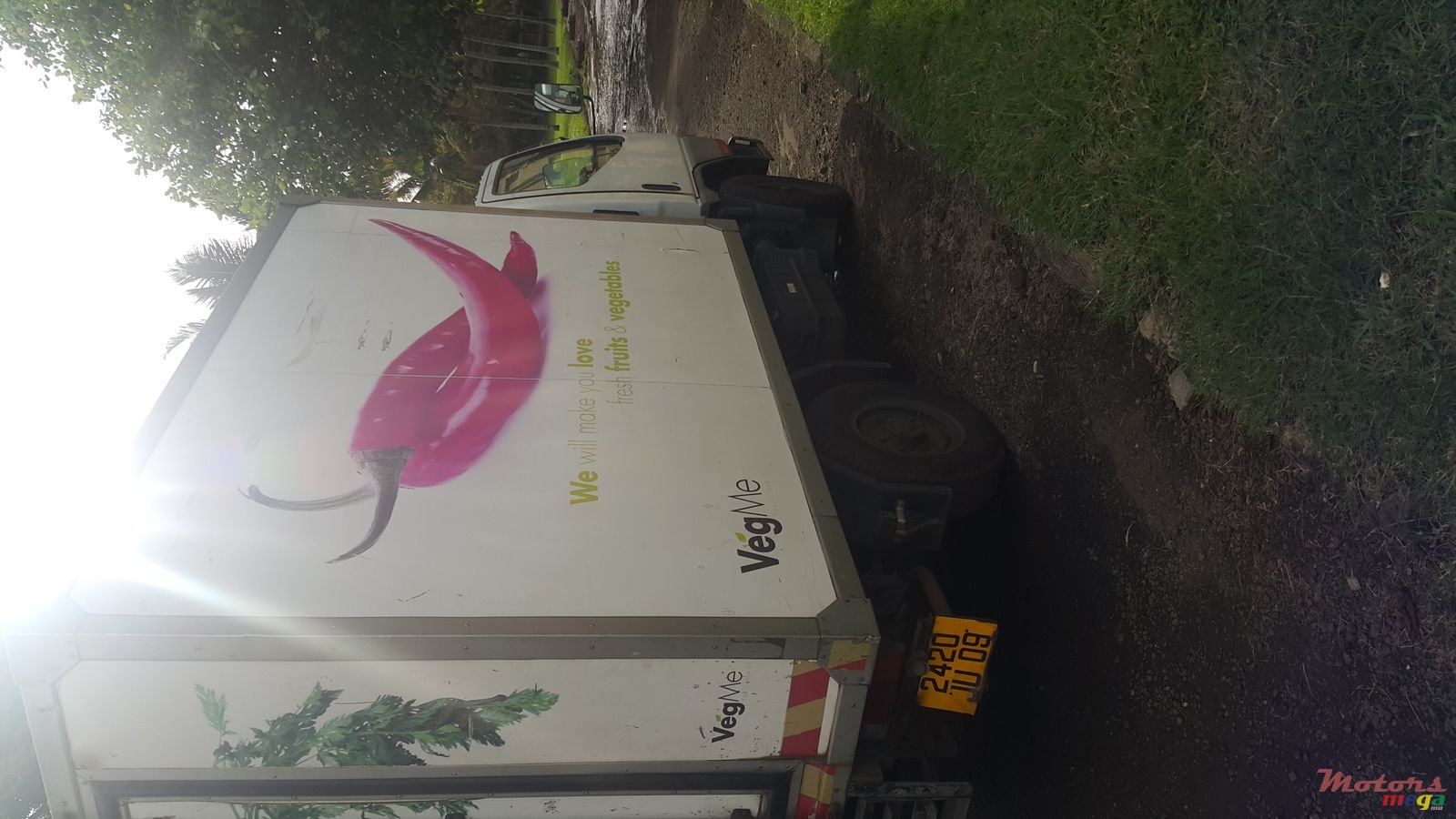 2009' Mitsubishi canter 2 T photo #3