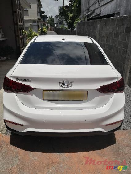 2019' Hyundai Accent photo #1