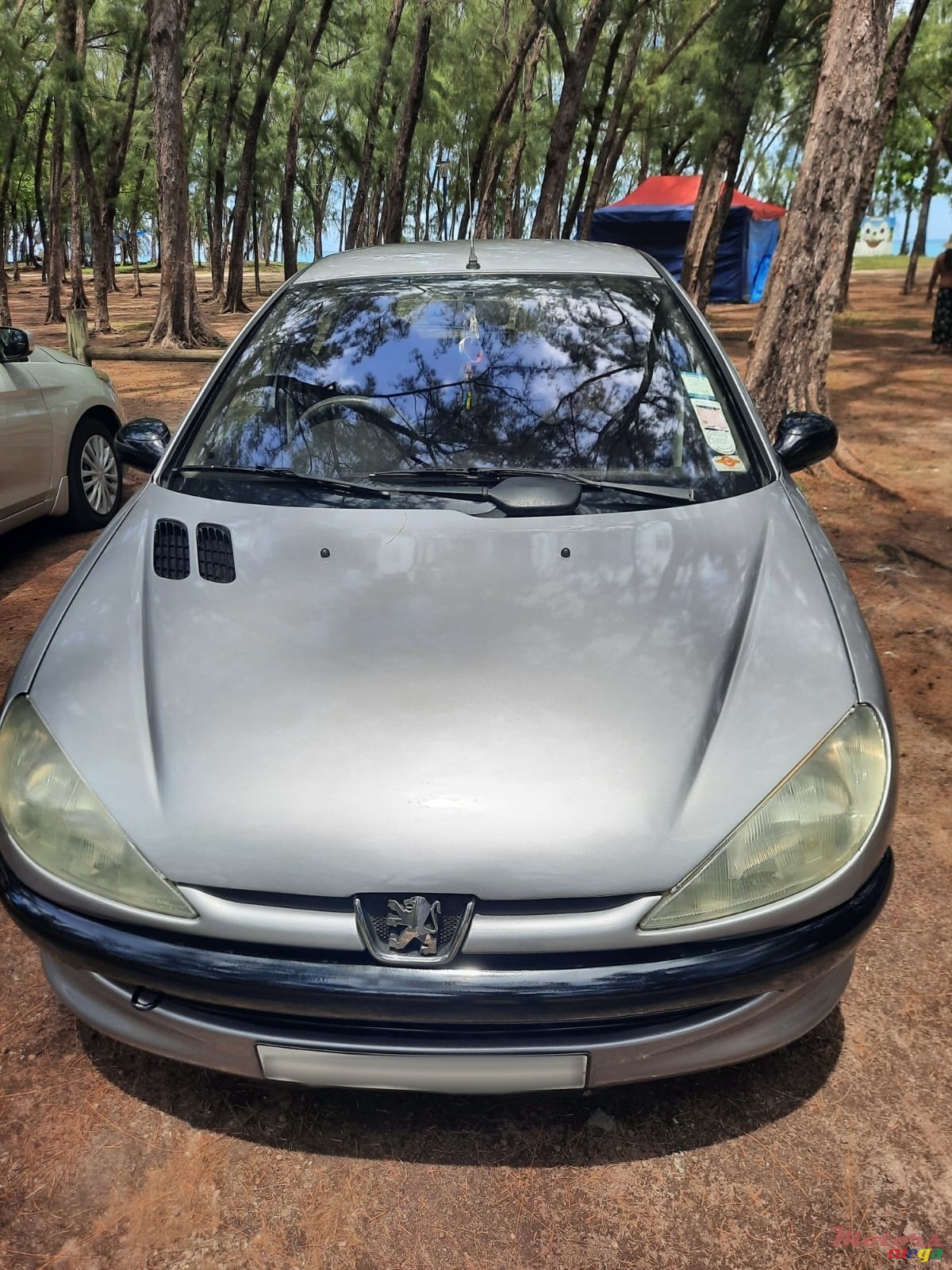 2001' Peugeot 206 photo #1