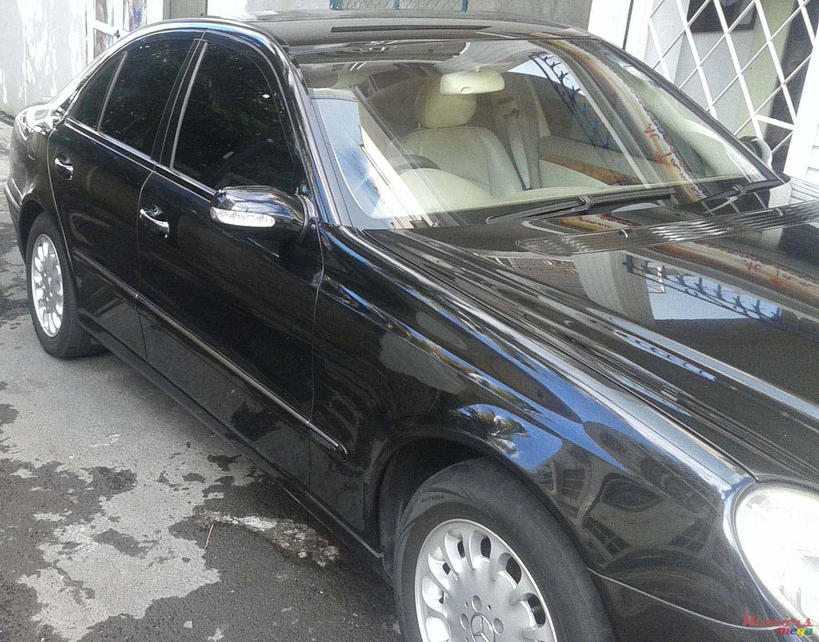 2003' Mercedes-Benz E-Class photo #4