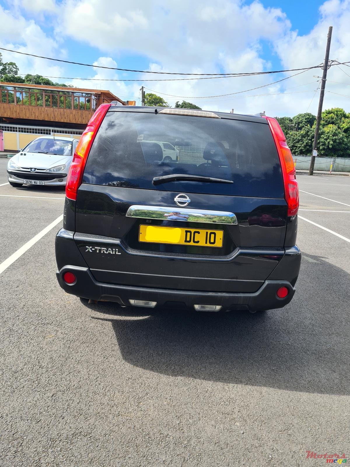 2010' Nissan X-Trail 4x4 photo #5