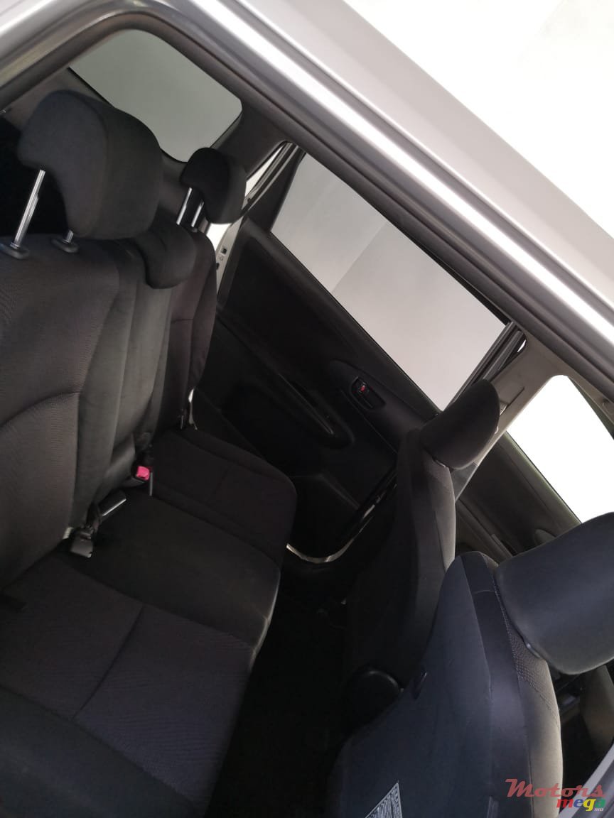 2014' Toyota Corolla Wish photo #3