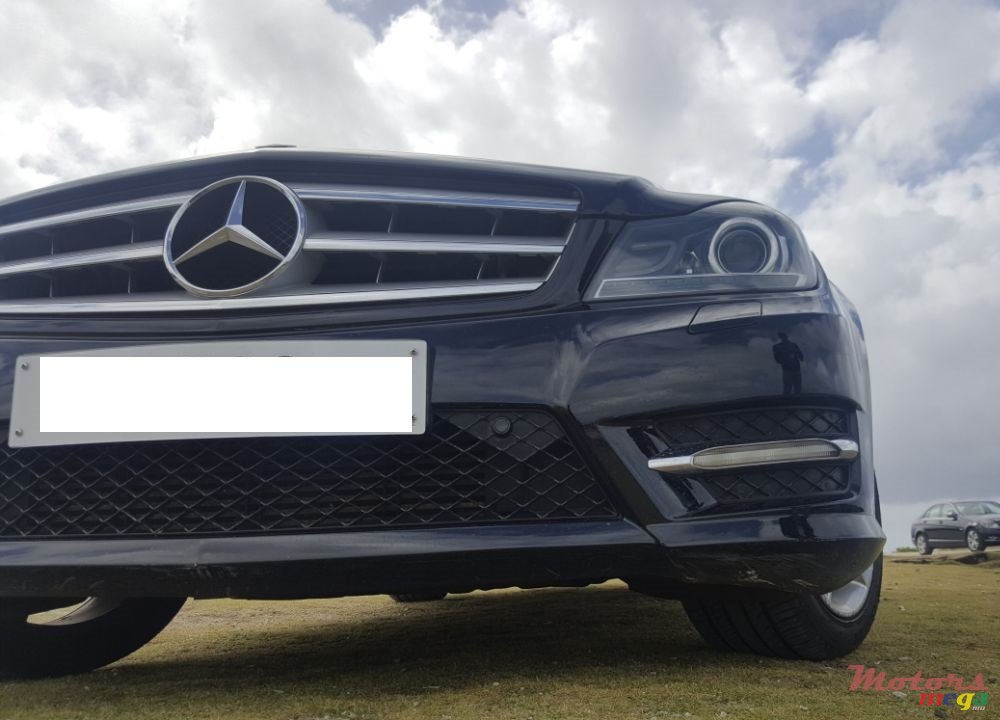 2012' Mercedes-Benz C-Class kompressor AMG pack photo #2