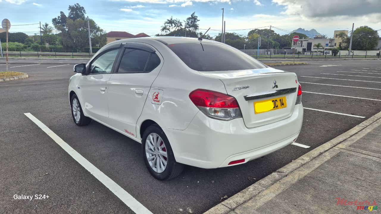 2014' Mitsubishi Attrage photo #3