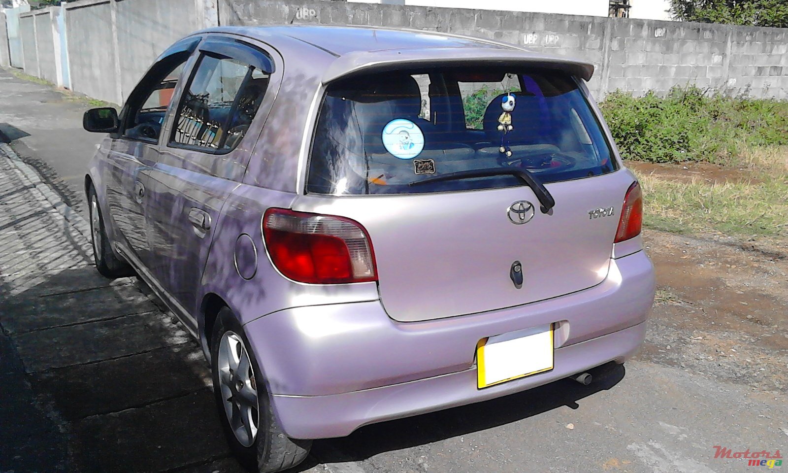 1999' Toyota Vitz photo #3