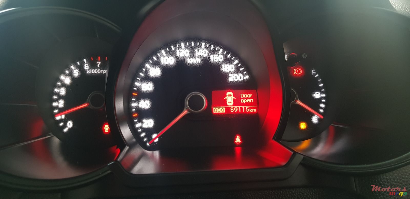 2013' Kia Picanto photo #3