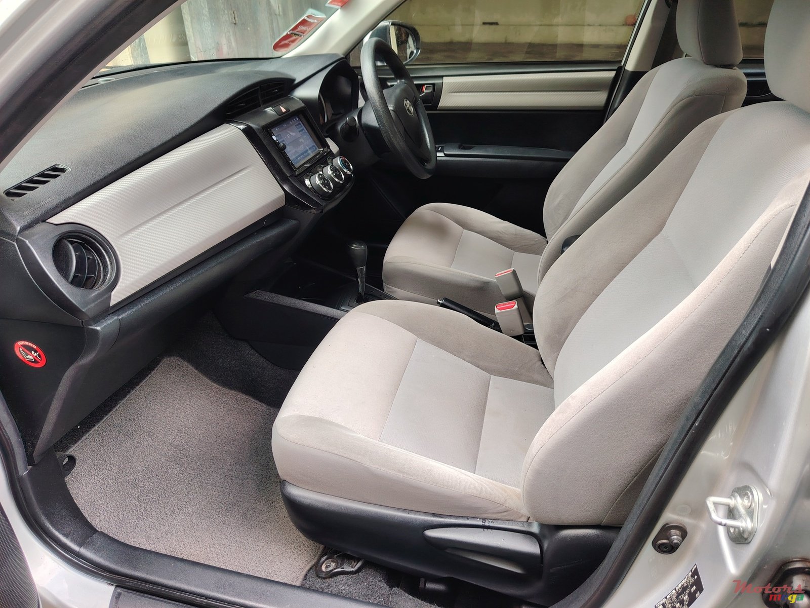 2013' Toyota Axio Automatic photo #4