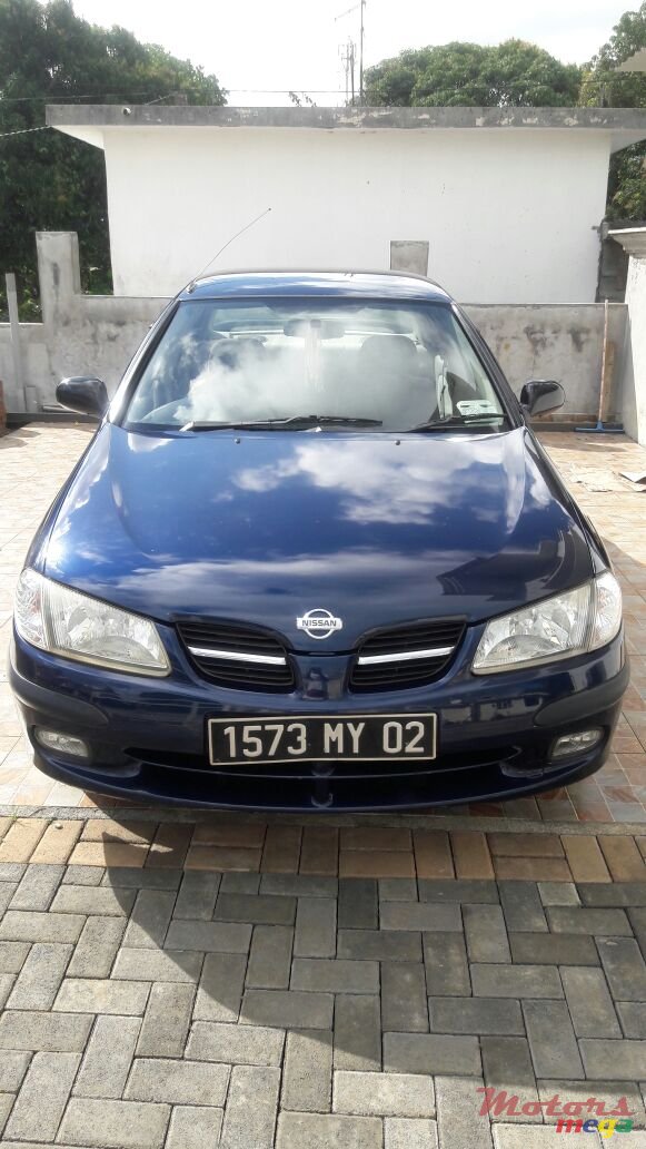 2002' Nissan Stanza N16 EX-Saloon photo #1