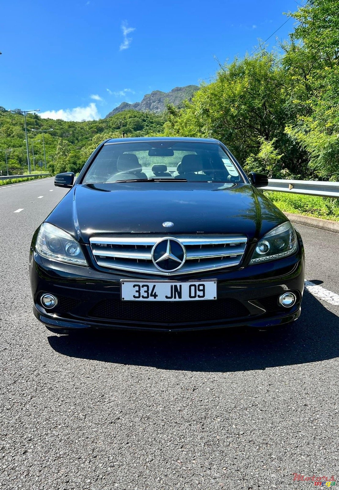 2009' Mercedes-Benz C-Class photo #5