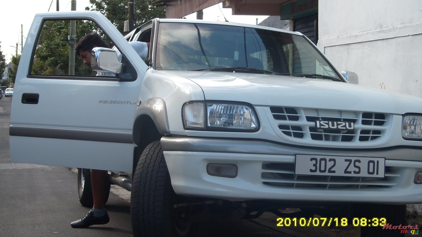 2001' Isuzu KB Series photo #1