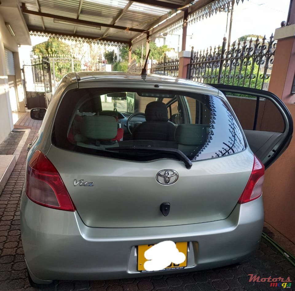 2006' Toyota photo #2