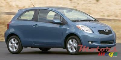 2012' Toyota Vitz photo #1