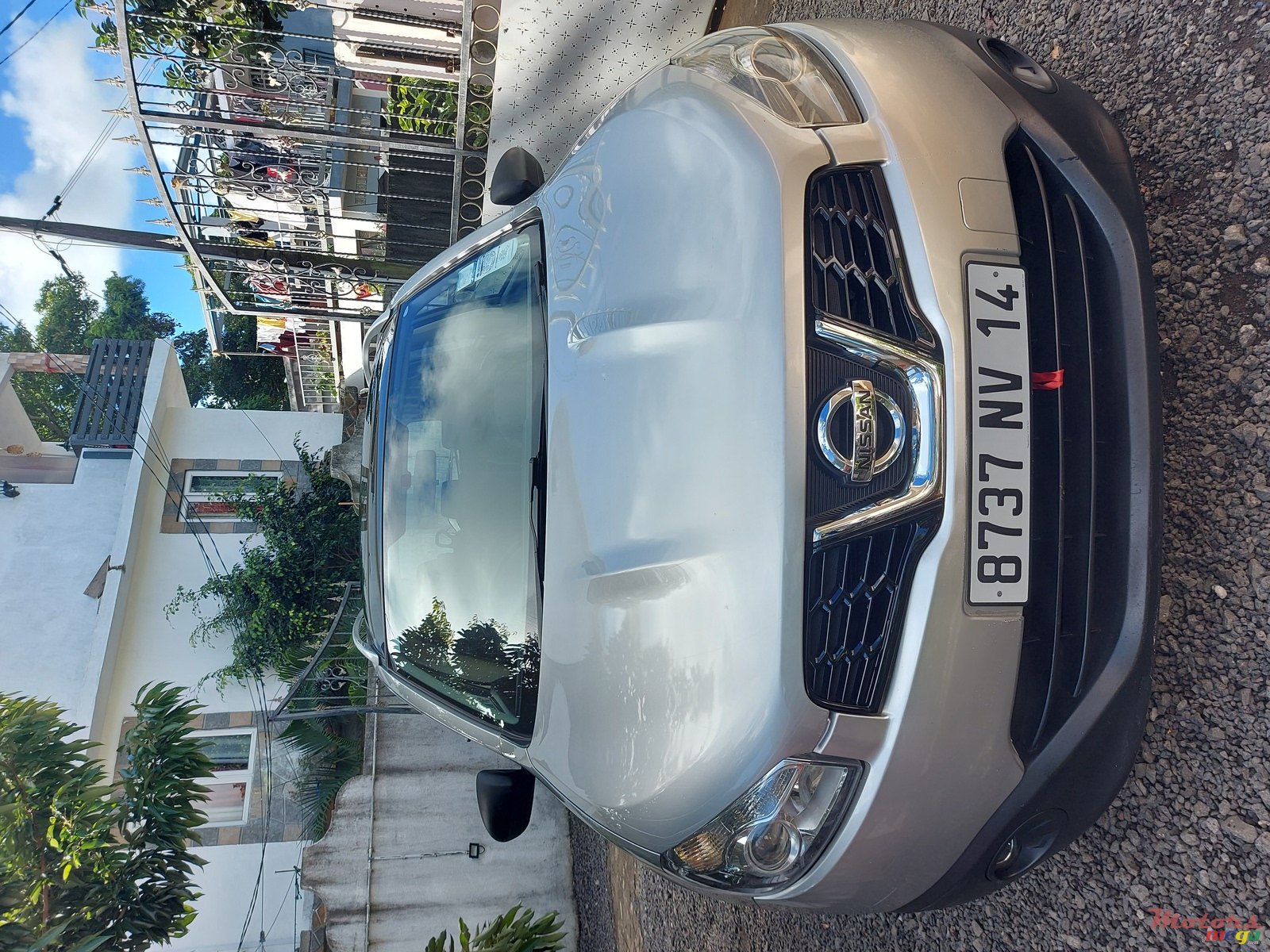 2014' Nissan Qashqai+2 photo #1