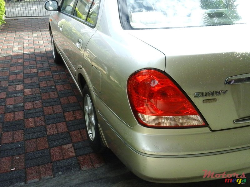 2006' Nissan Sunny photo #6