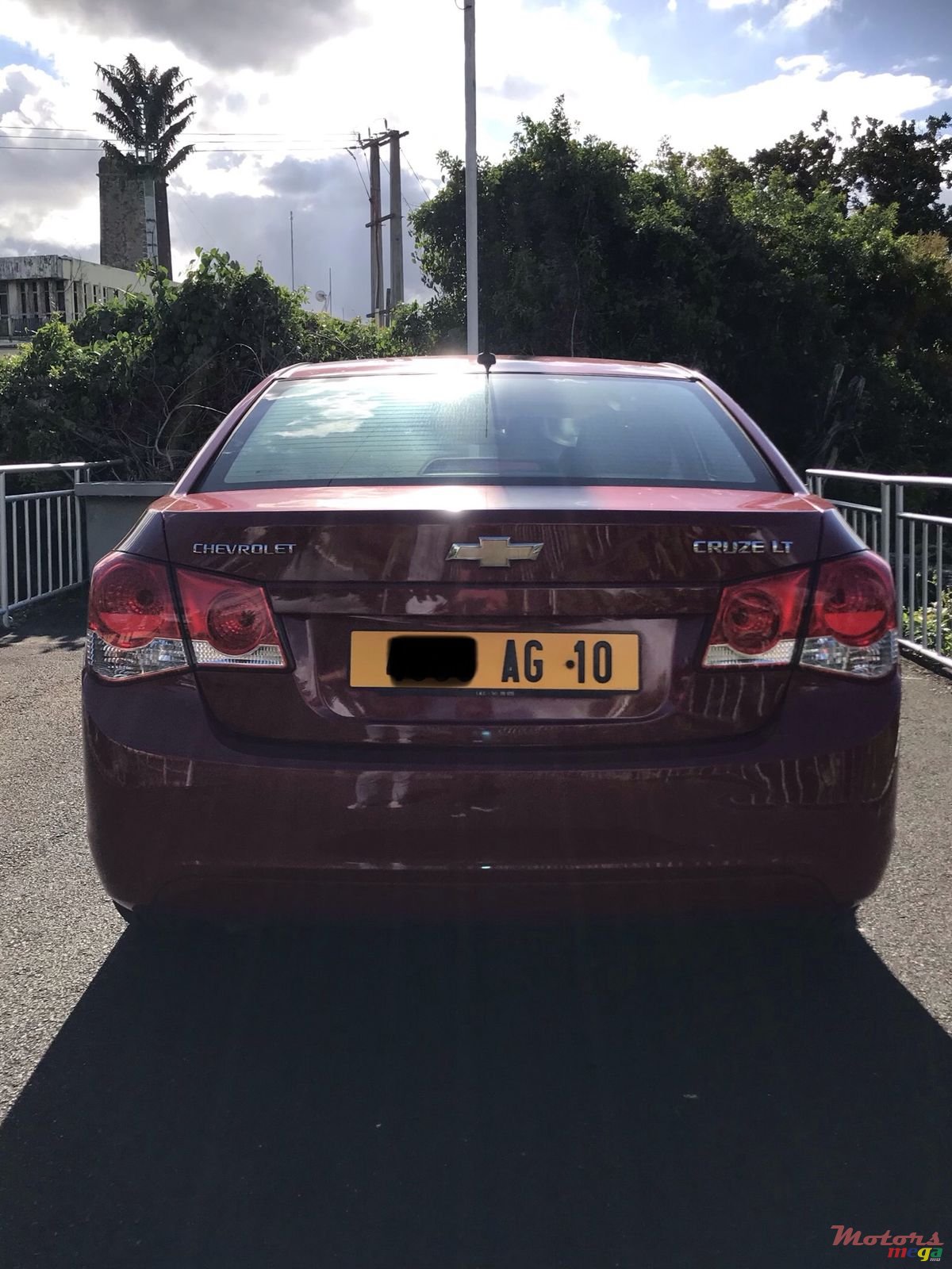 2010' Chevrolet Cruze photo #4