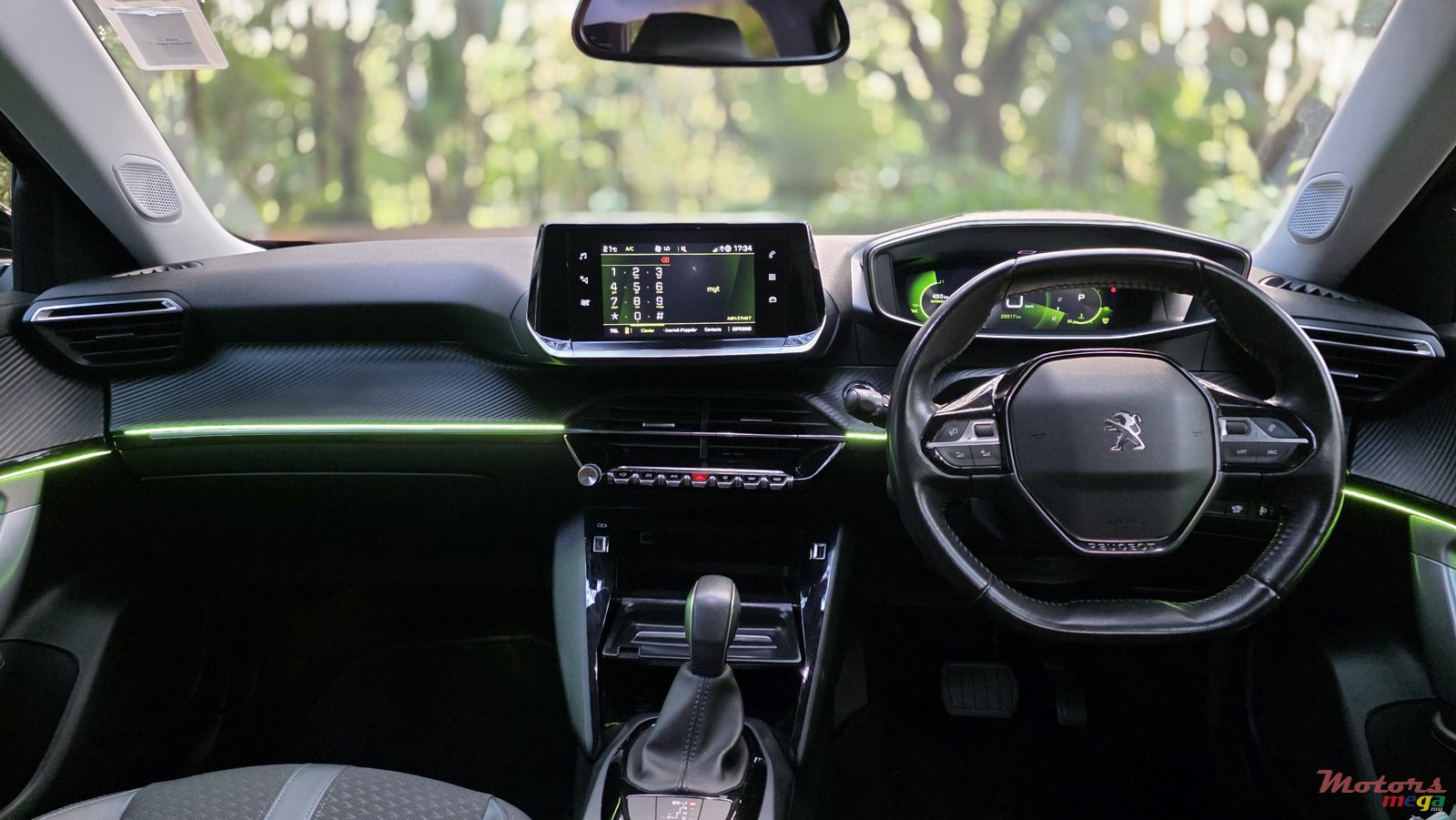 2021' Peugeot 2008 photo #6