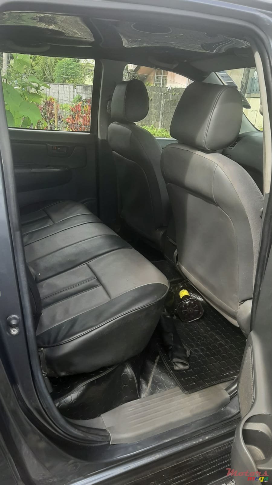 2012' Toyota Hilux any photo #4