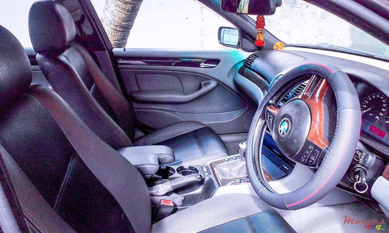 2002' BMW 320 photo #2