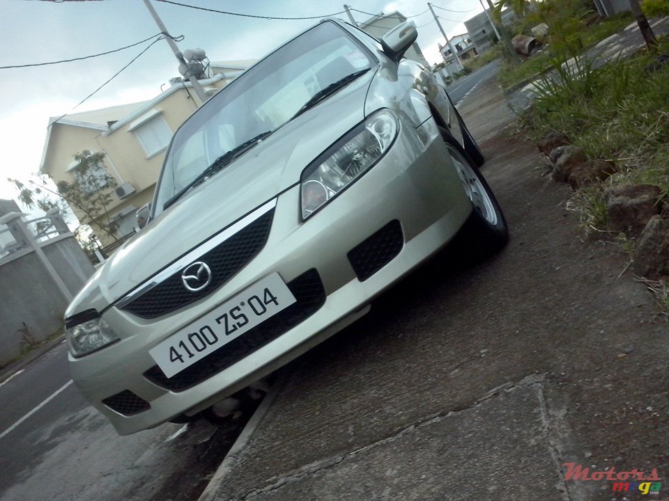 2004' Mazda Familia non photo #3