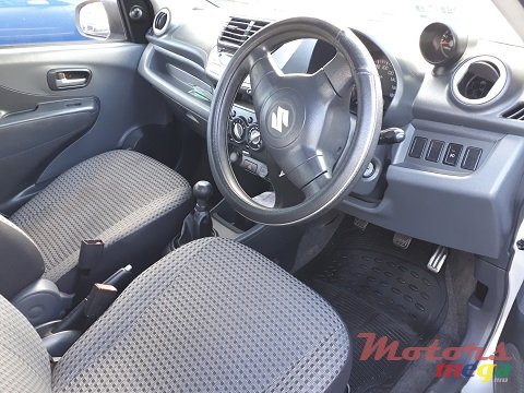 2012' Suzuki photo #4