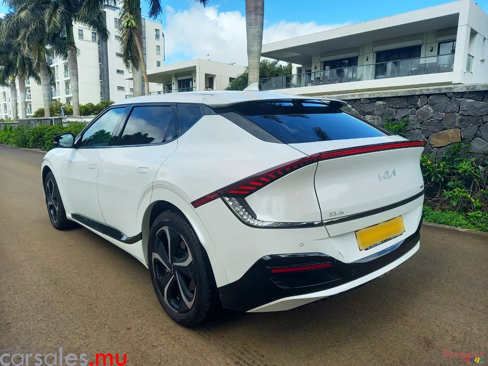 2022' Kia EV6 GT Line 239Kw photo #3