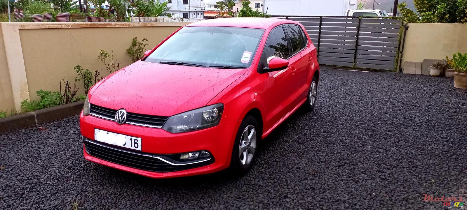 2016' Volkswagen Polo photo #1