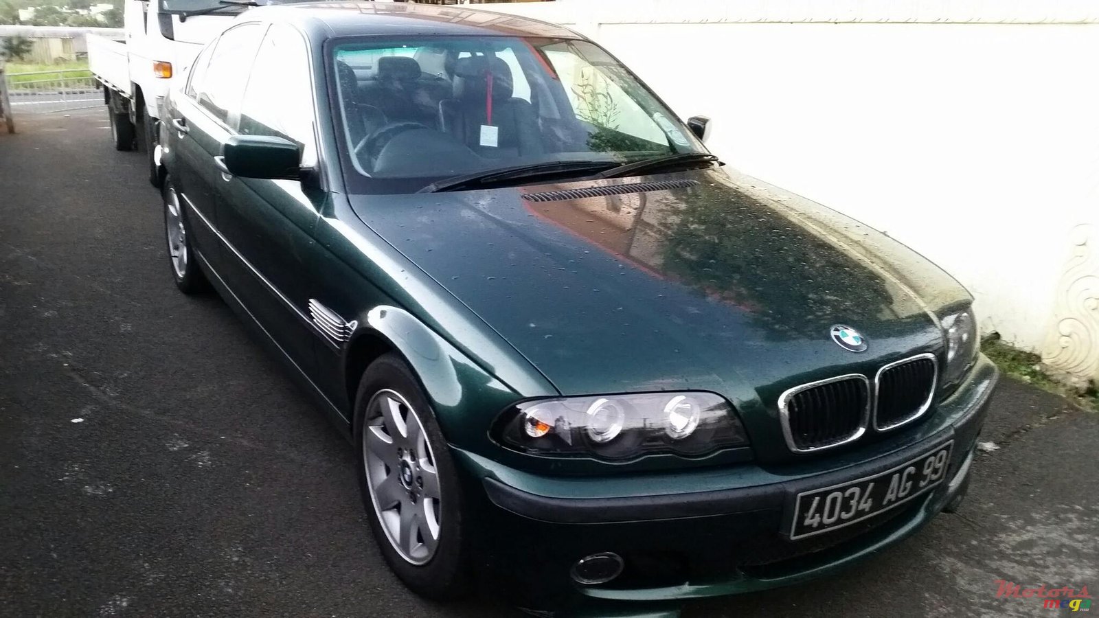 1999' BMW 318 photo #1