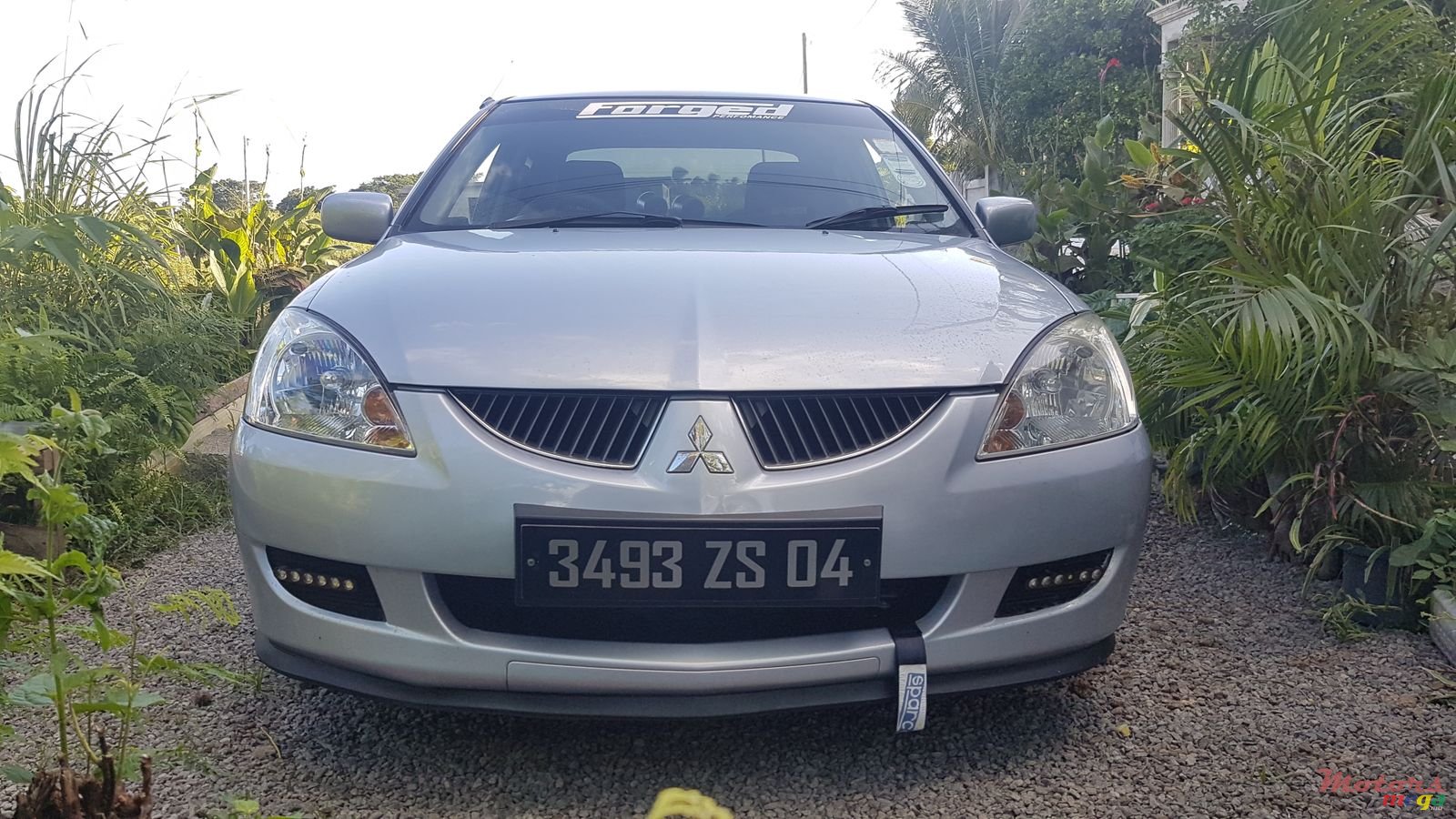 2004' Mitsubishi Lancer photo #5