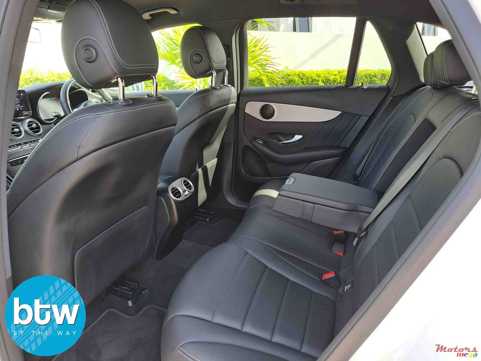 2022' Mercedes-Benz G-Class photo #4