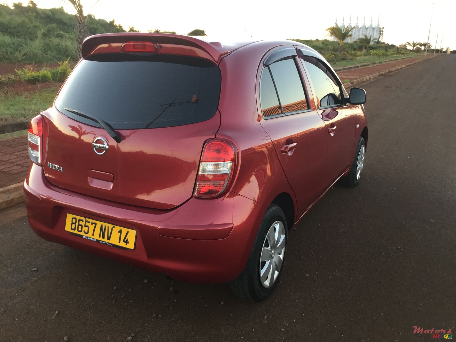 2014' Nissan Micra photo #3