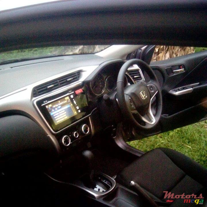 2015' Honda Ballade Elegance photo #6