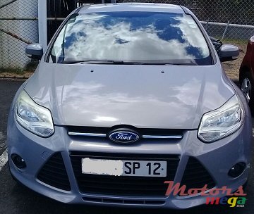 2012' Ford Focus photo #1