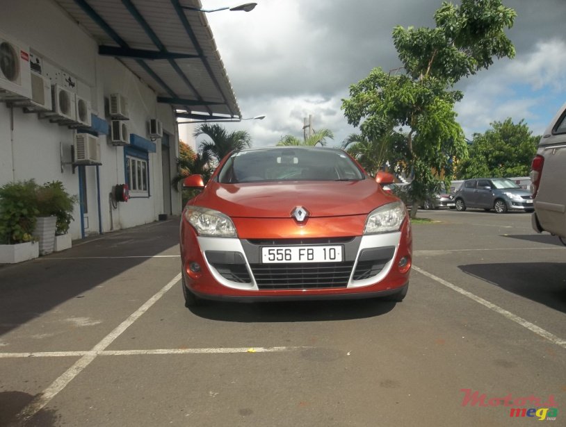 2010' Renault photo #1