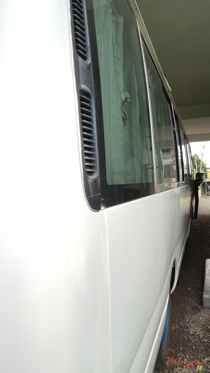 2005' Toyota photo #5