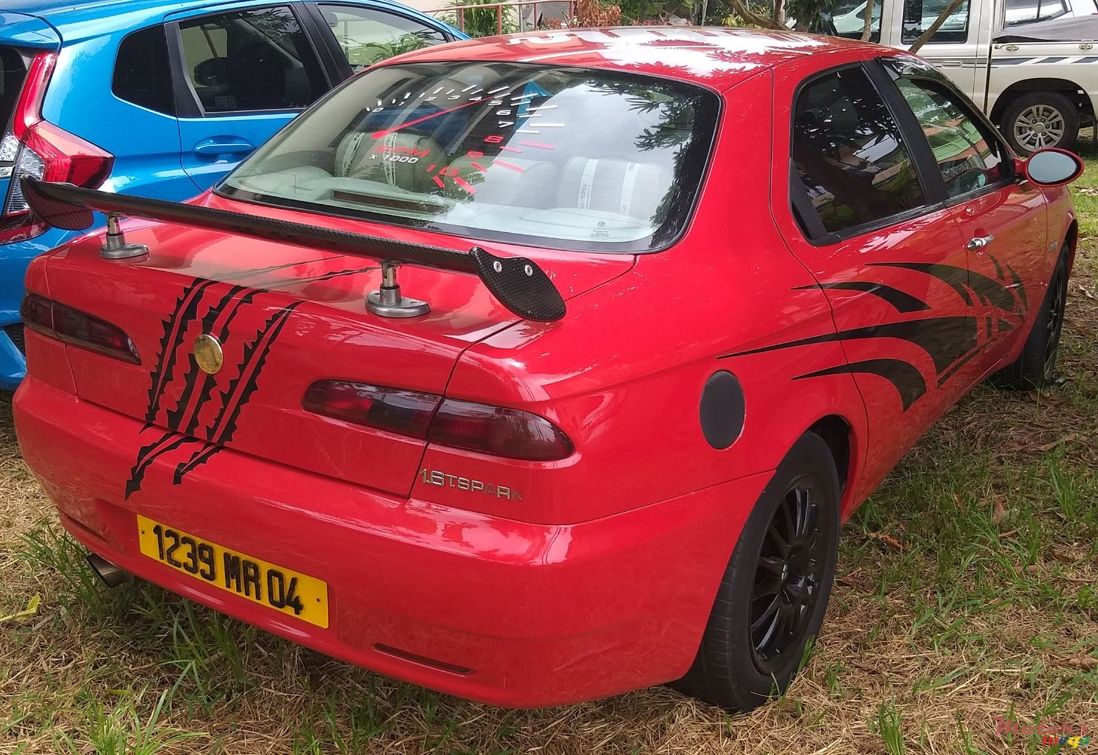 2004' Alfa Romeo photo #1